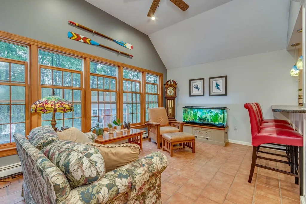 27 Oakmont Drive Concord NH 03301