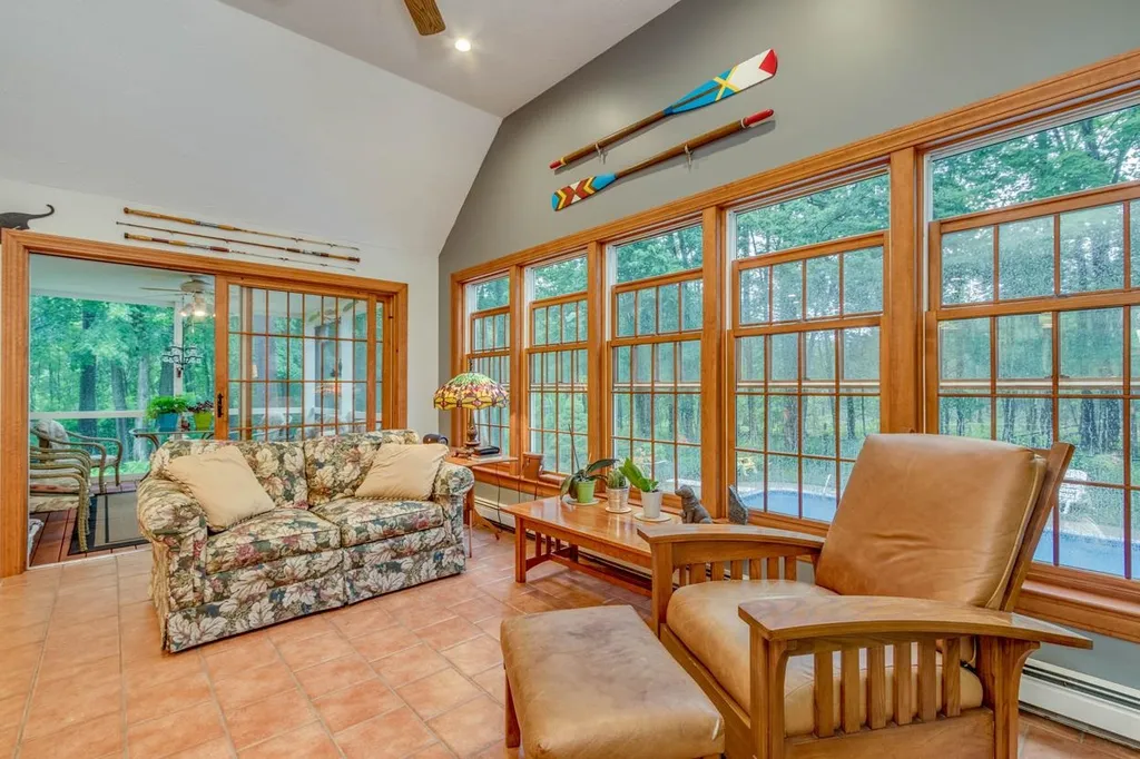 27 Oakmont Drive Concord NH 03301