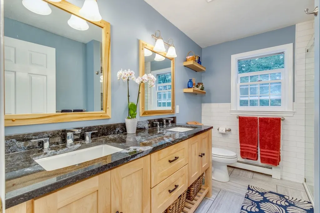 27 Oakmont Drive Concord NH 03301