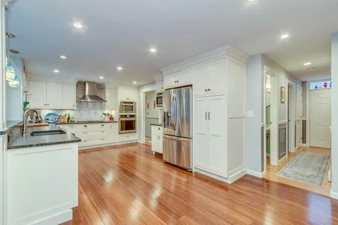 27 Oakmont Drive Concord NH 03301