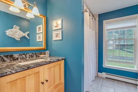 27 Oakmont Drive Concord NH 03301