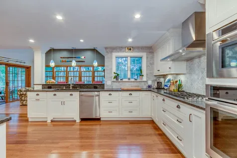 27 Oakmont Drive Concord NH 03301