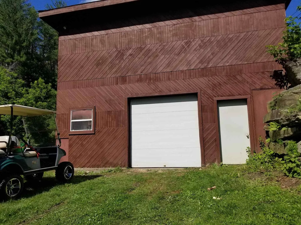 32 Craigue Hill Road Claremont NH 03743