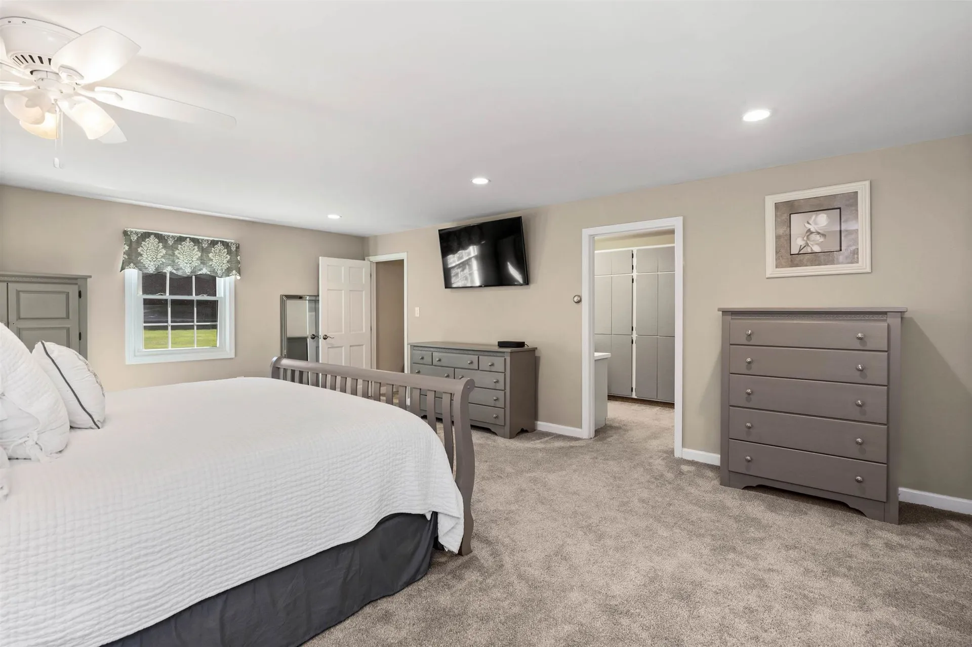 36 Golden Oaks Drive Salem NH 03079