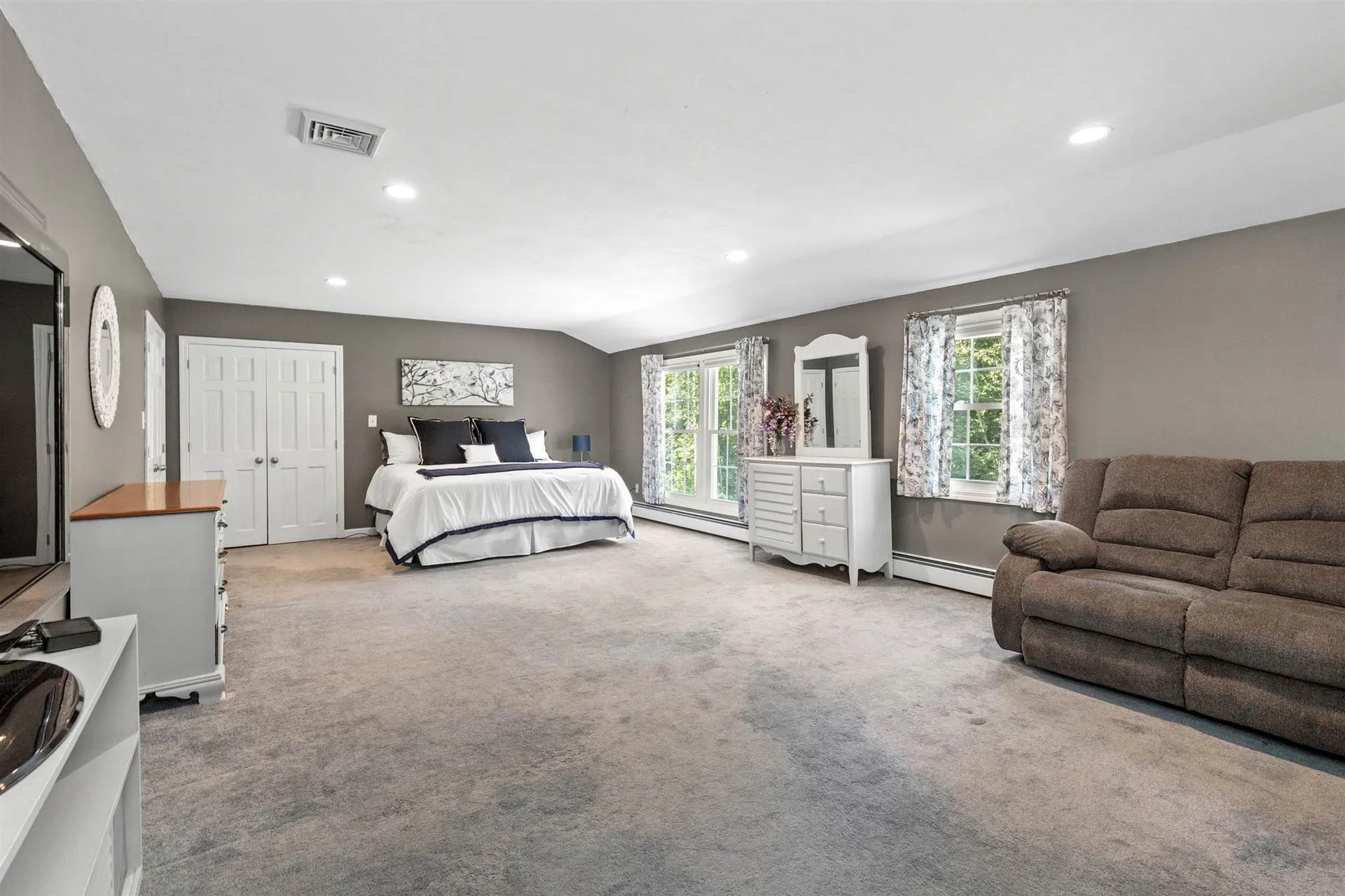 36 Golden Oaks Drive Salem NH 03079