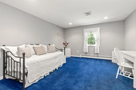 36 Golden Oaks Drive Salem NH 03079