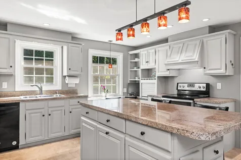 36 Golden Oaks Drive Salem NH 03079