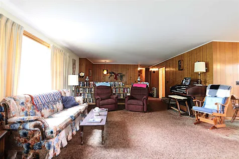 154 Farmer Drive St. Johnsbury VT 05819