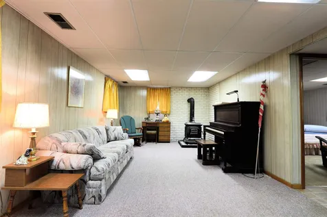 154 Farmer Drive St. Johnsbury VT 05819