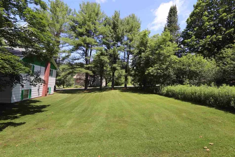 154 Farmer Drive St. Johnsbury VT 05819