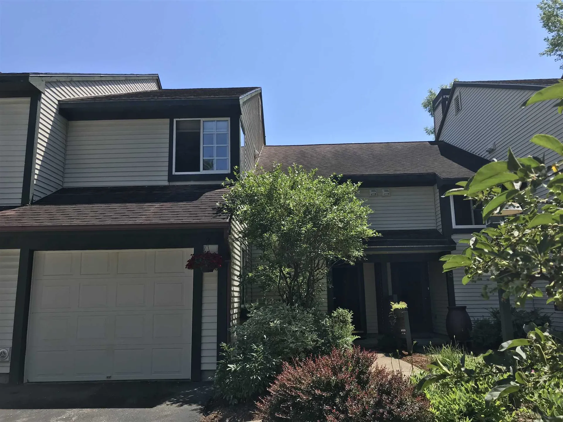 15 Lake Forest Drive Burlington VT 05401