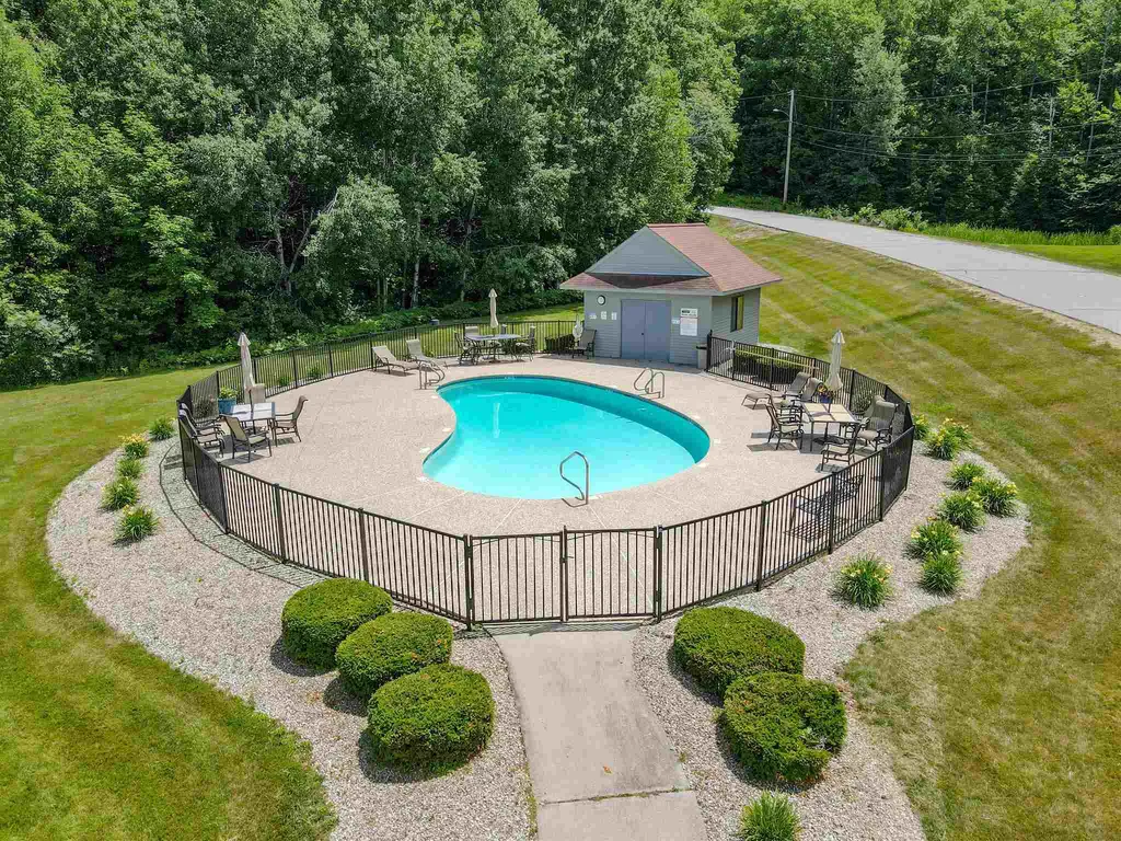 28 N Peak Village Road Newbury NH 03255