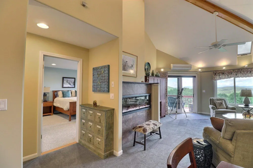 28 N Peak Village Road Newbury NH 03255