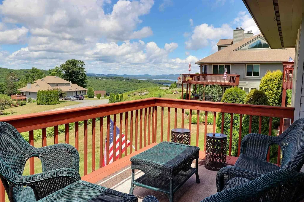 28 N Peak Village Road Newbury NH 03255