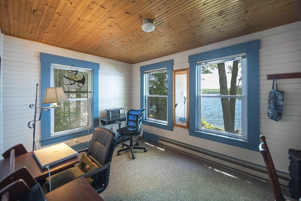 18 Pike Island Road Meredith NH 03253