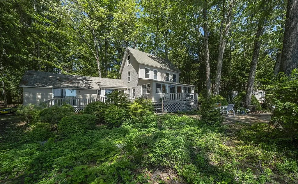 18 Pike Island Road Meredith NH 03253