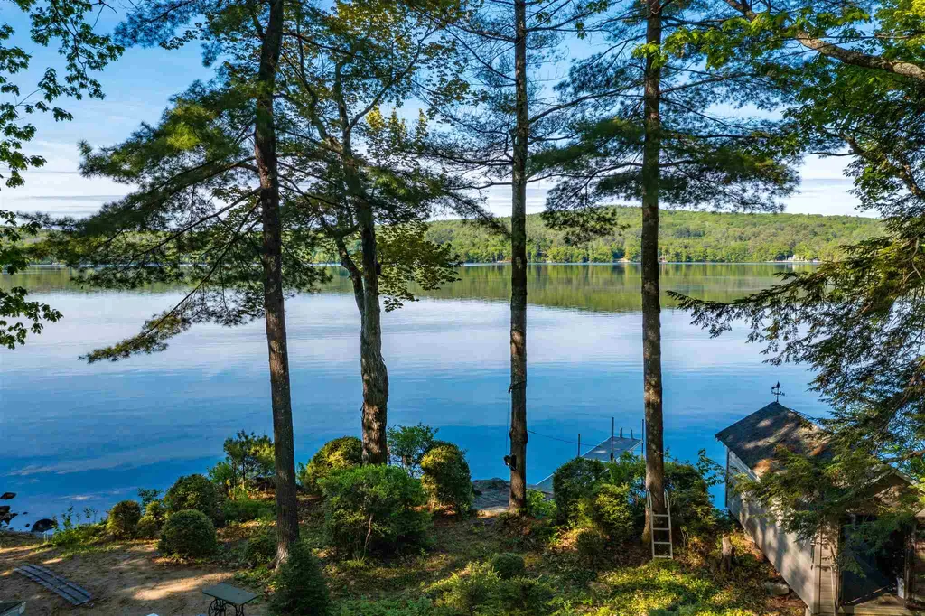 18 Pike Island Road Meredith NH 03253