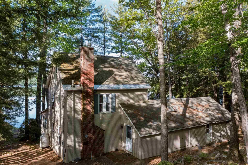 18 Pike Island Road Meredith NH 03253