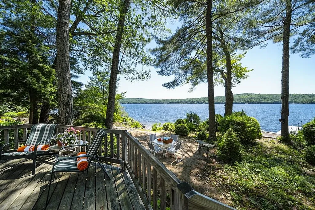 18 Pike Island Road Meredith NH 03253
