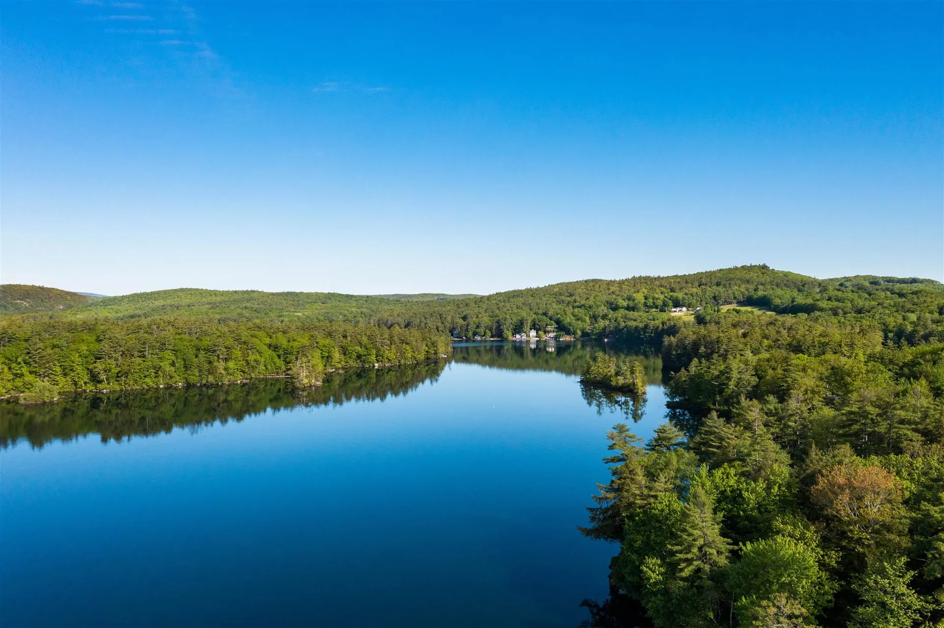 18 Pike Island Road Meredith NH 03253