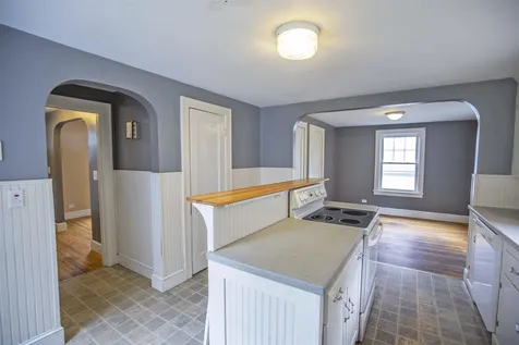 22 Crawford Street Manchester NH 03109