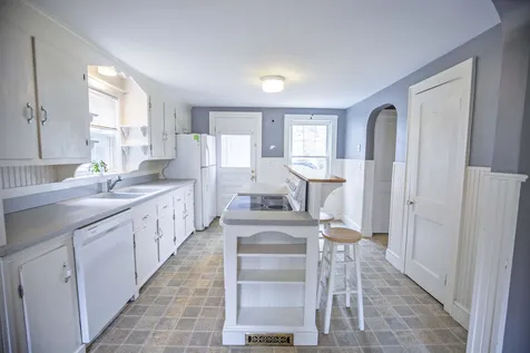 22 Crawford Street Manchester NH 03109