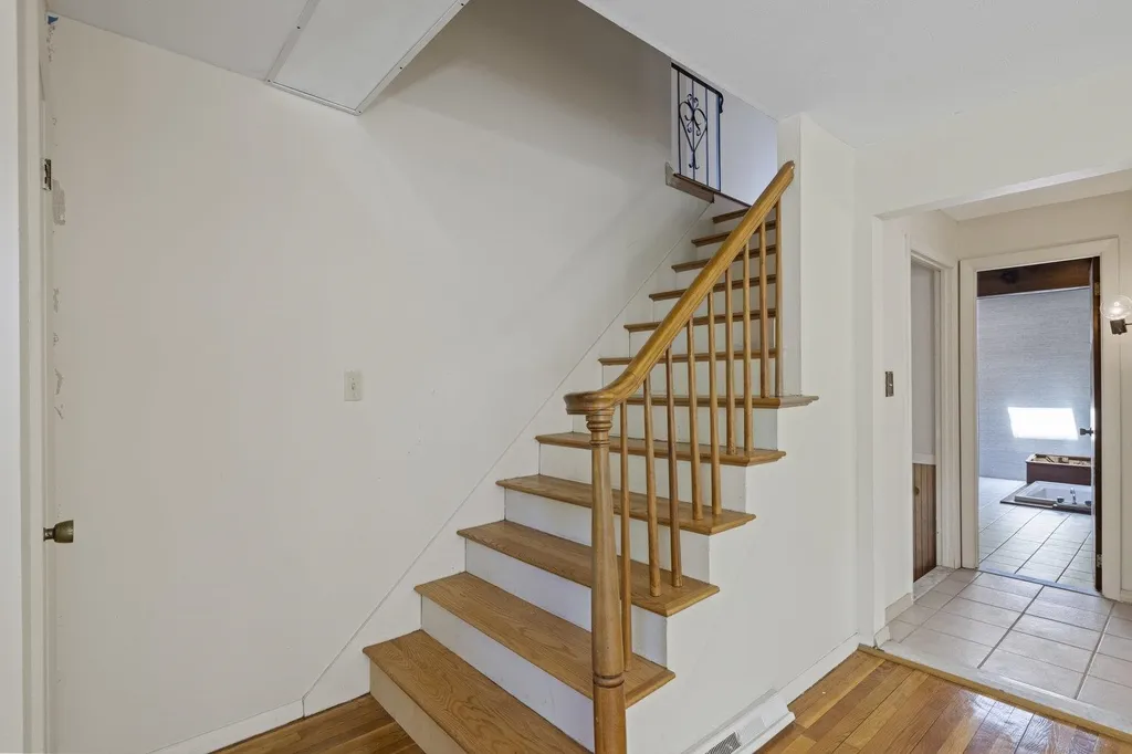 26 Suzanne Drive Portsmouth NH 03801