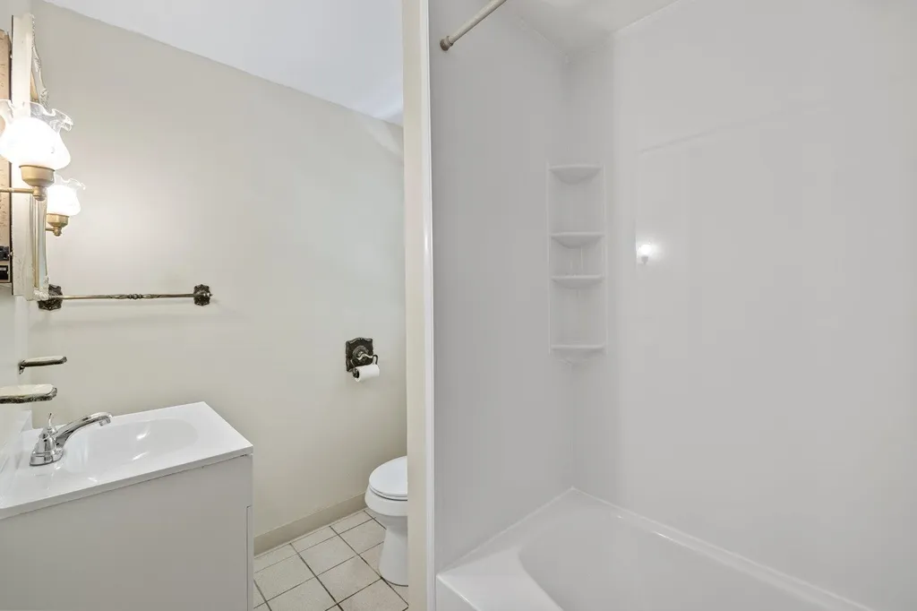 26 Suzanne Drive Portsmouth NH 03801