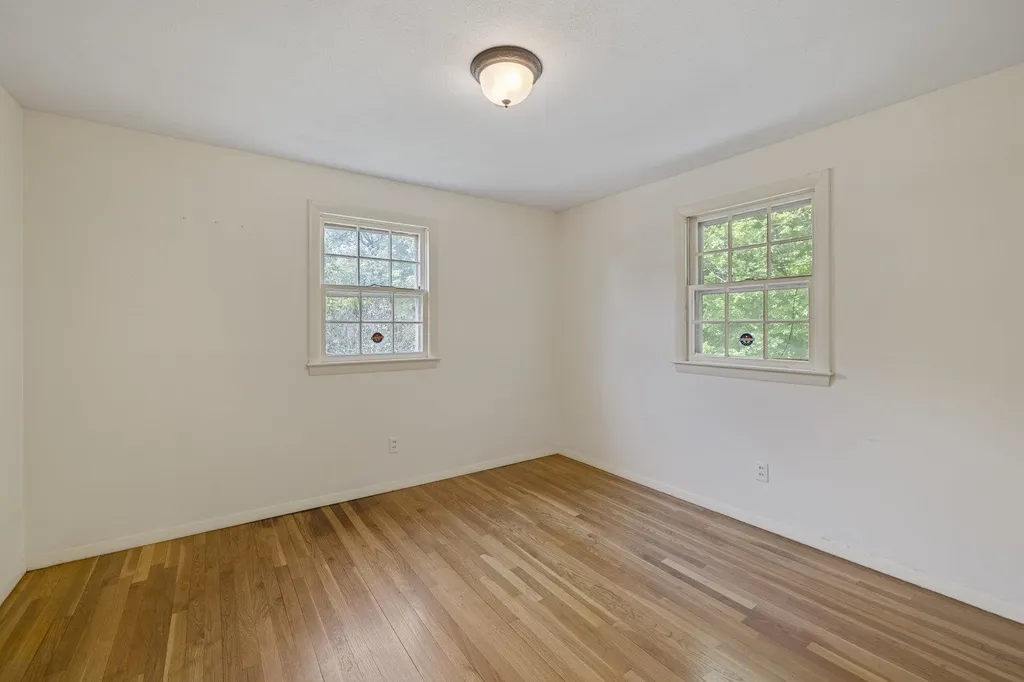 26 Suzanne Drive Portsmouth NH 03801
