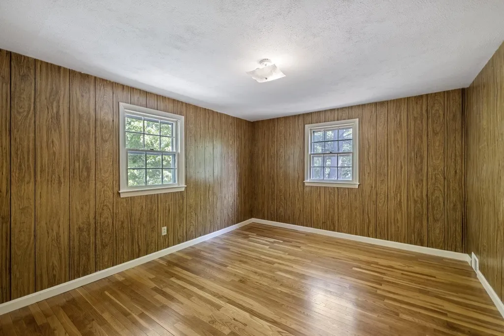 26 Suzanne Drive Portsmouth NH 03801