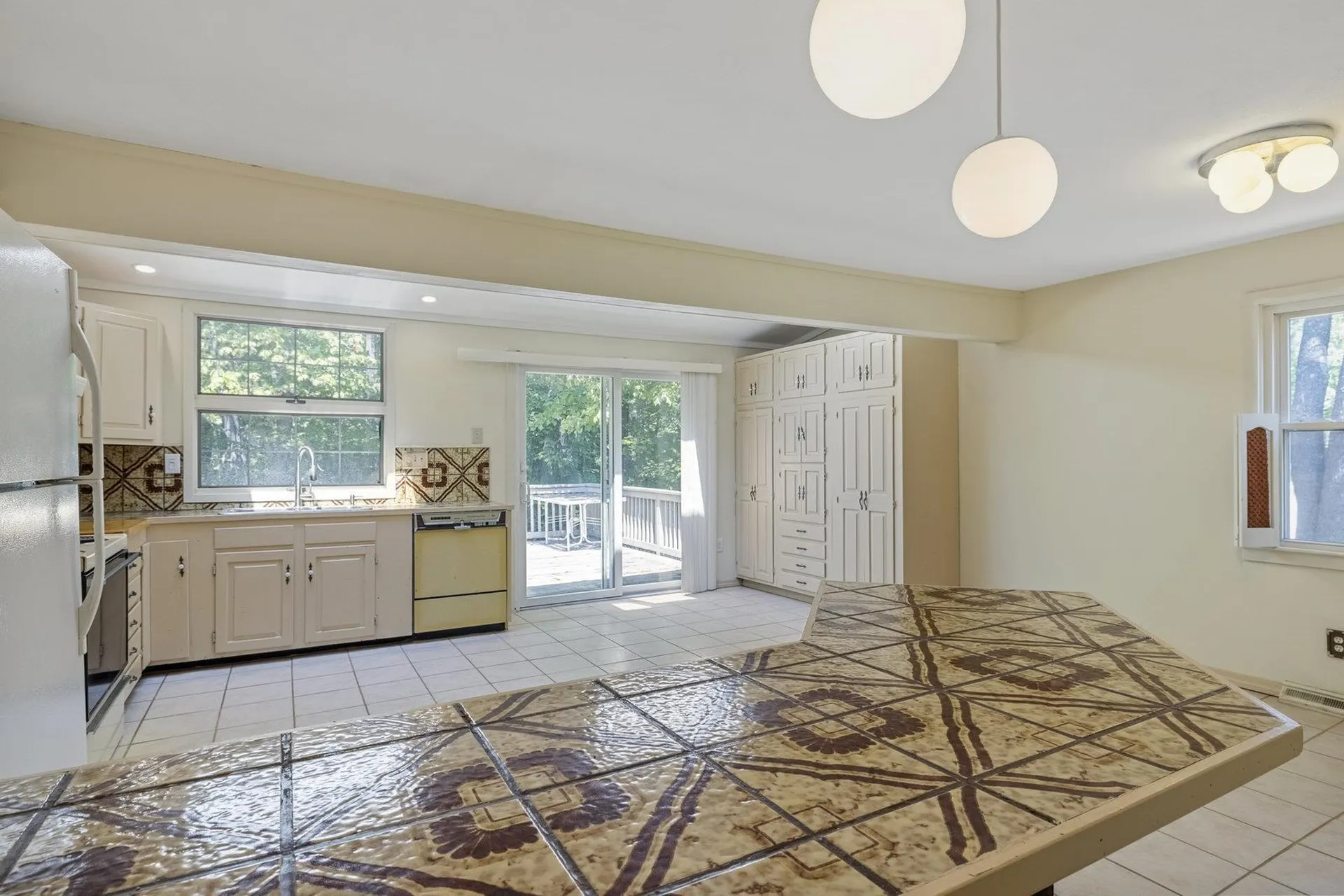 26 Suzanne Drive Portsmouth NH 03801