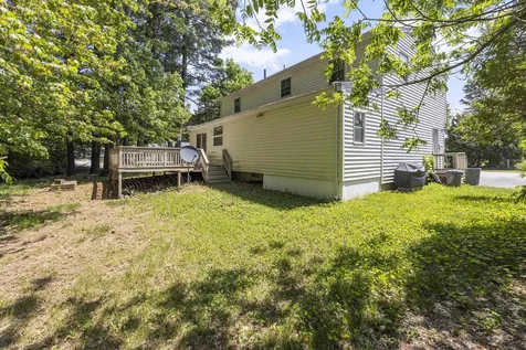 26 Suzanne Drive Portsmouth NH 03801