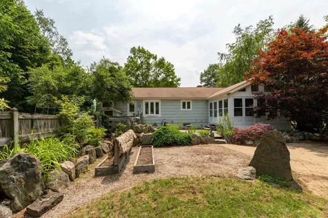 199 Pickpocket Road Brentwood NH 03833