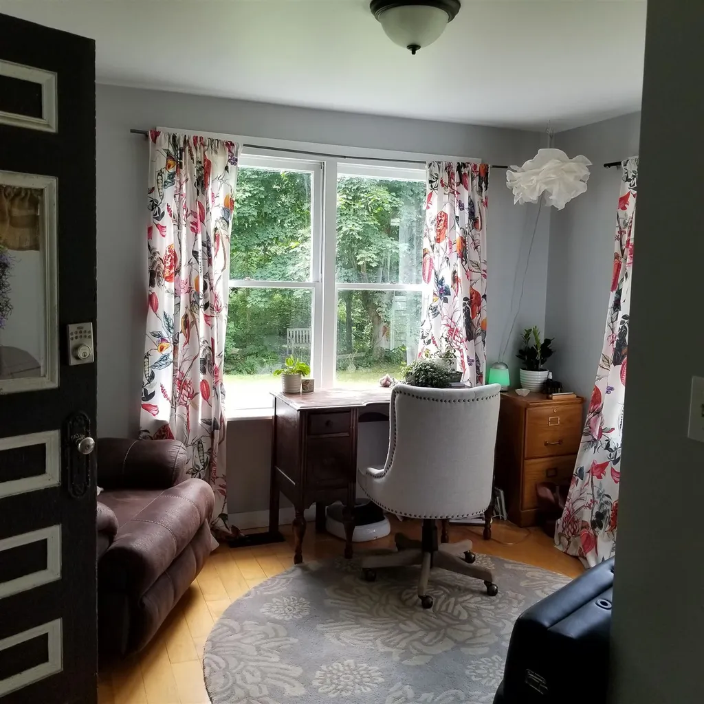 64 Oak Street Newport NH 03773