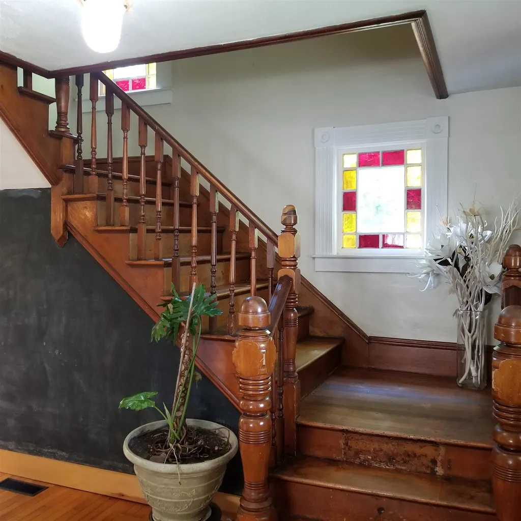 64 Oak Street Newport NH 03773