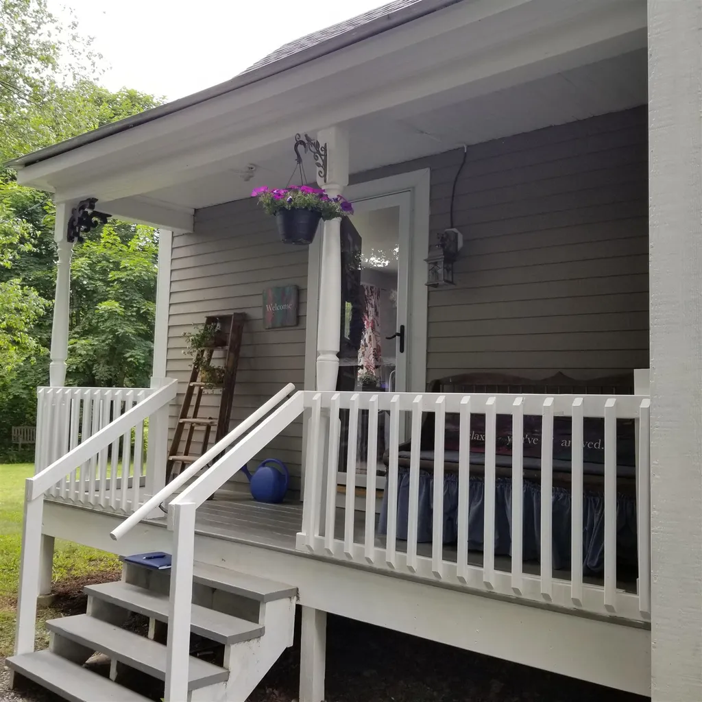 64 Oak Street Newport NH 03773