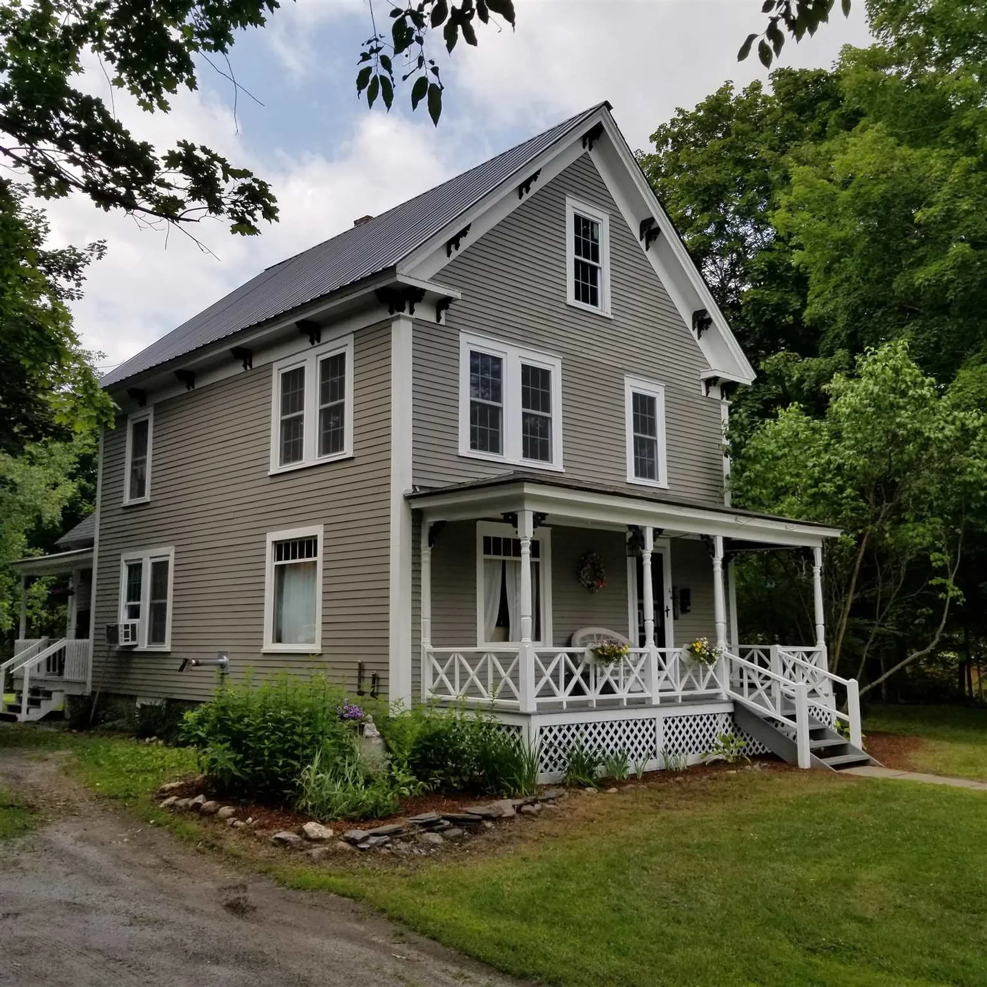 64 Oak Street Newport NH 03773
