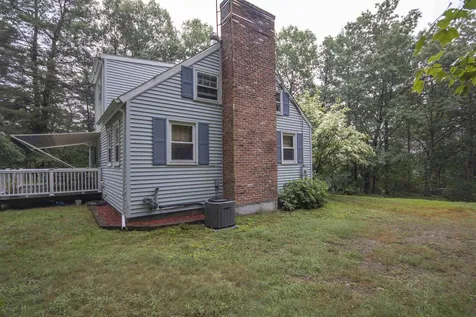 44 Drew Road Derry NH 03038