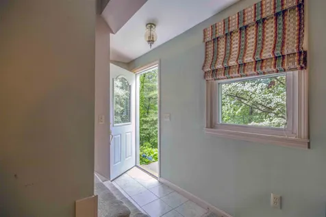 44 Drew Road Derry NH 03038