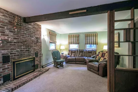 44 Drew Road Derry NH 03038