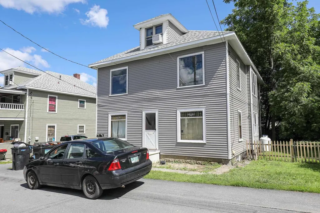 21 Trinity Street Claremont NH 03743
