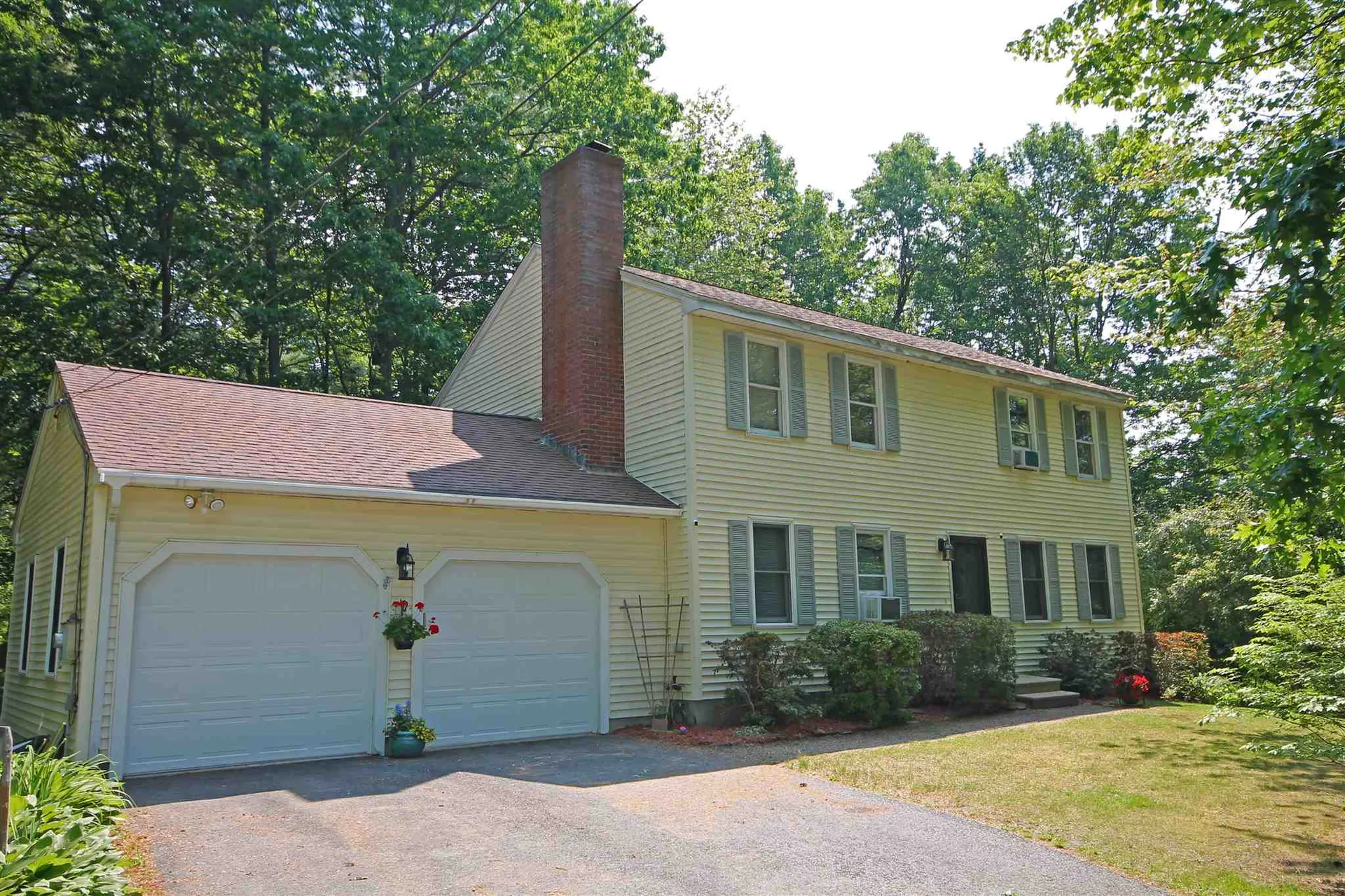 409 Hackett Hill Road Hooksett NH 03106