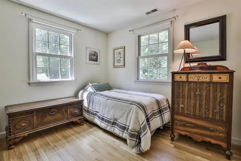 17 Douglas Drive Amherst NH 03031