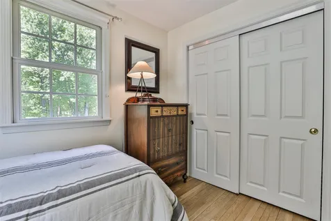 17 Douglas Drive Amherst NH 03031