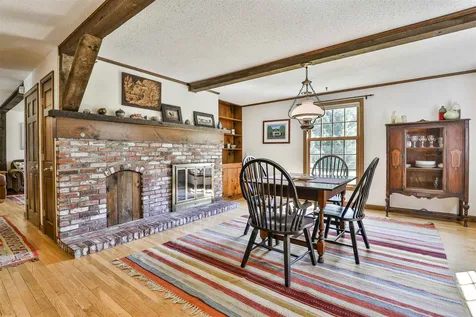 17 Douglas Drive Amherst NH 03031