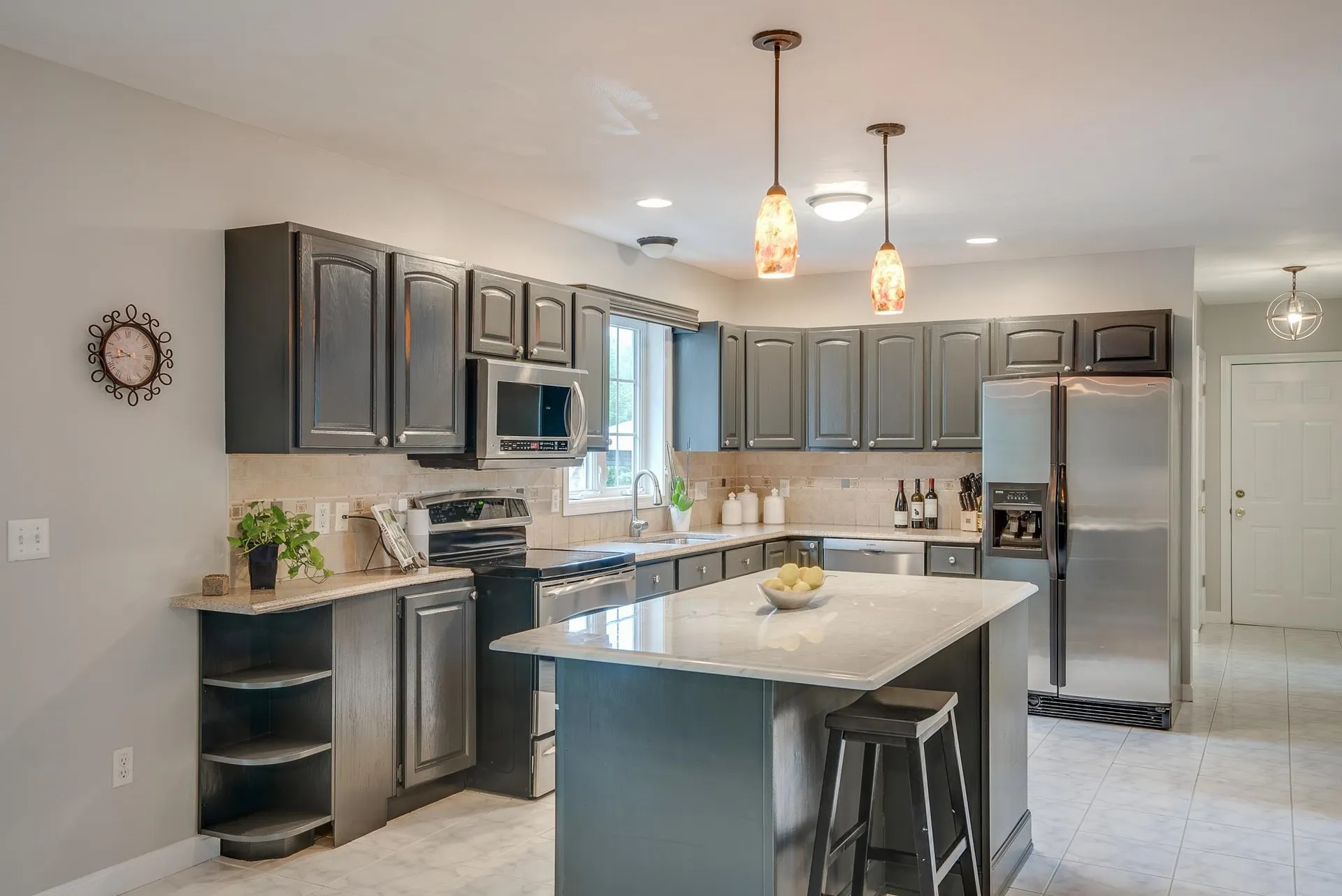 46 Buckingham Drive Londonderry NH 03053