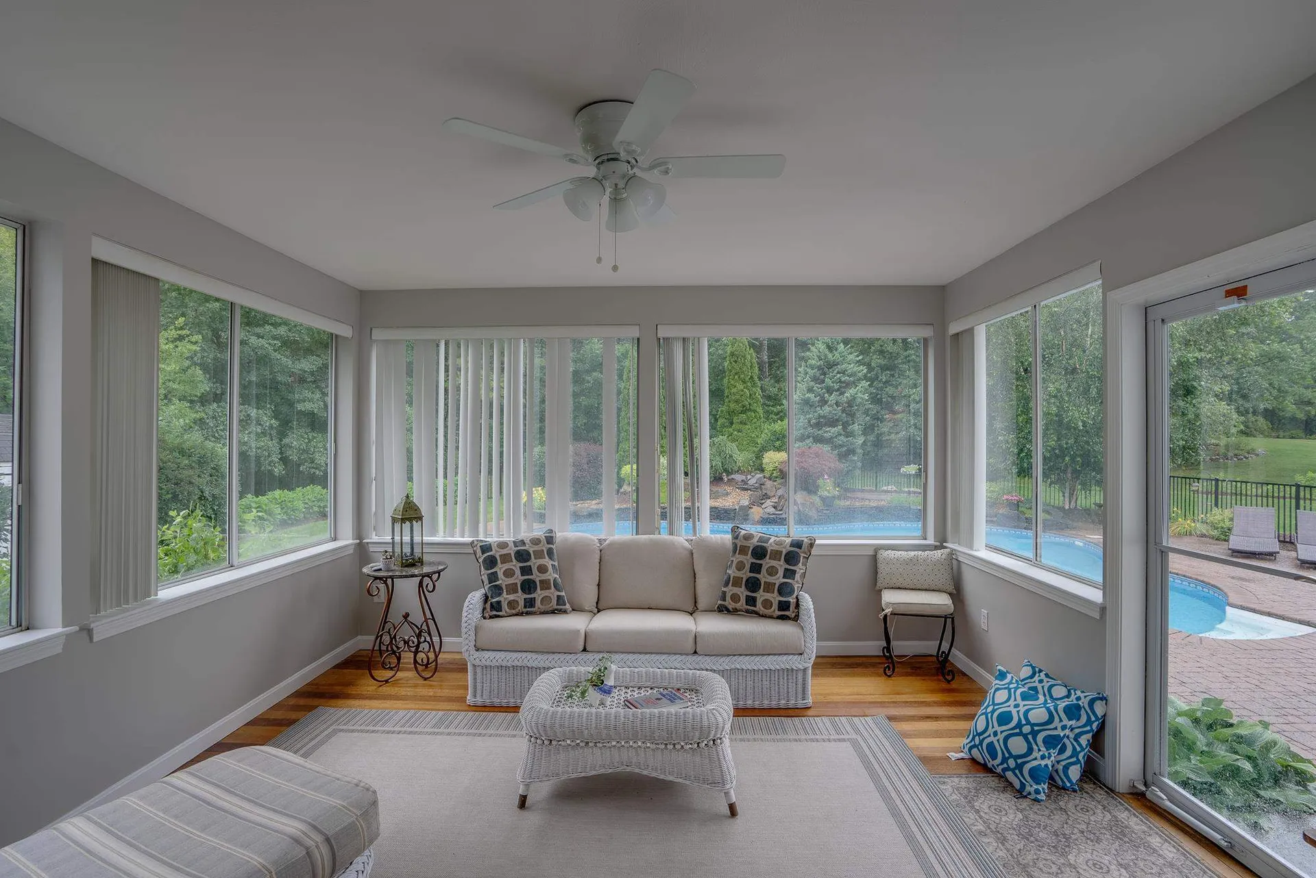 46 Buckingham Drive Londonderry NH 03053