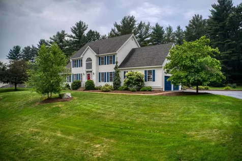 46 Buckingham Drive Londonderry NH 03053