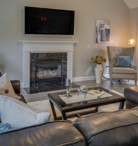 46 Buckingham Drive Londonderry NH 03053