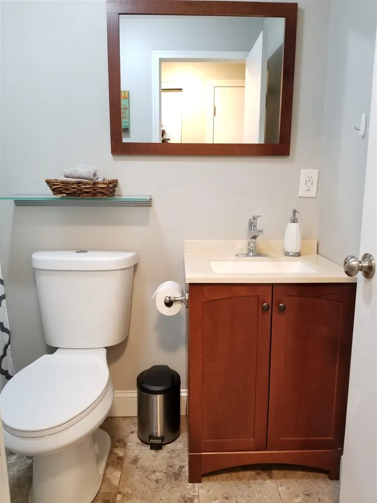 1 Lancelot Court Salem NH 03079